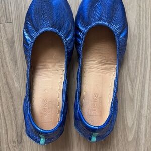 ✨ Worn 2x! Tieks Blue Sapphire Patent Shimmer Leather Ballet Flats Size 9